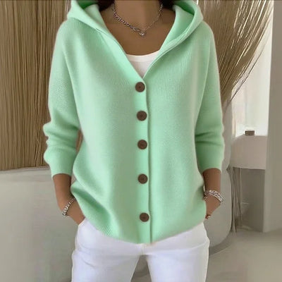 Nylah – Vest met capuchon en knopen
