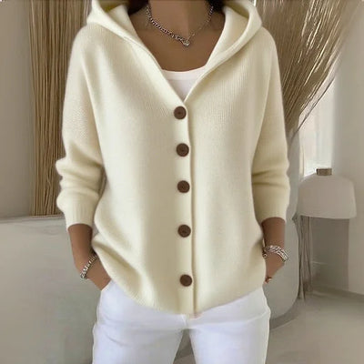 Nylah – Vest met capuchon en knopen